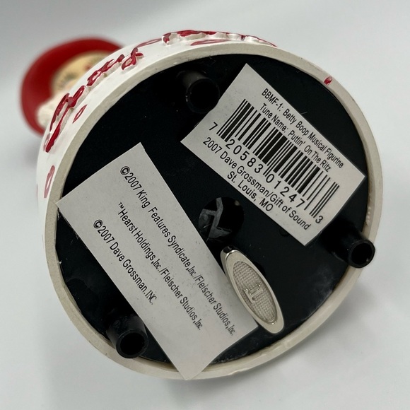 Betty Boop RARE Red Dress and Kisses Figurine Statue Collectible 2007 - Picture 7 of 7